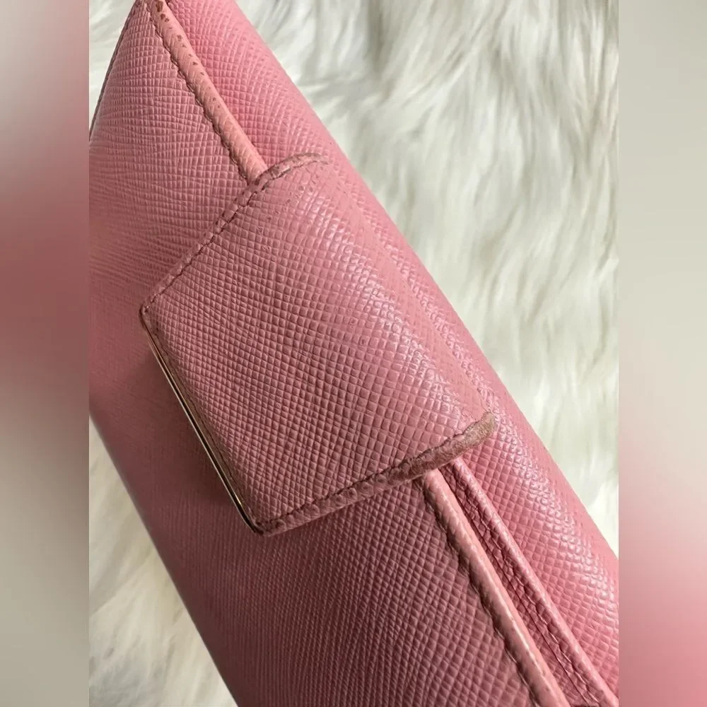 💯Authentic Prada compact Wallet 🍀